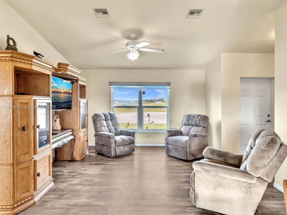 9006 ABEL La Belle, FL 33935