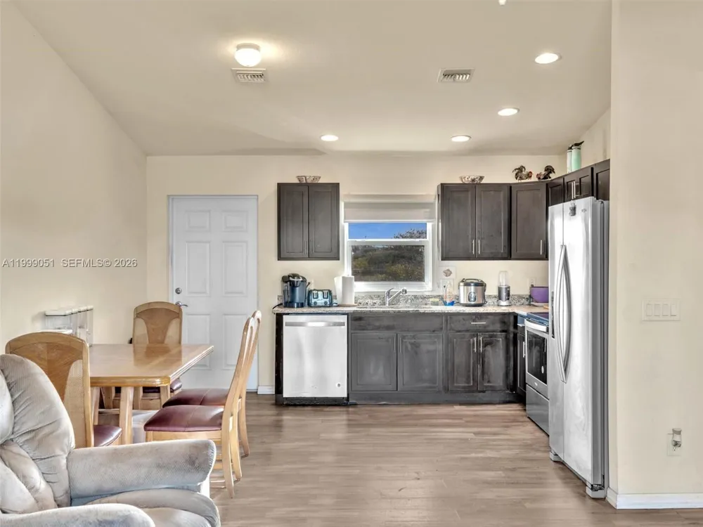 9006 ABEL La Belle, FL 33935