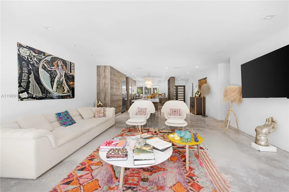 524 Warren Ln Key Biscayne, FL 33149