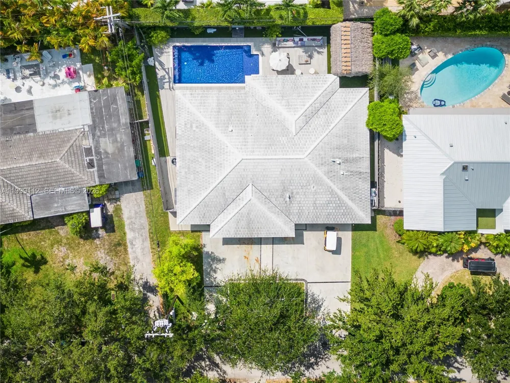 524 Warren Ln Key Biscayne, FL 33149