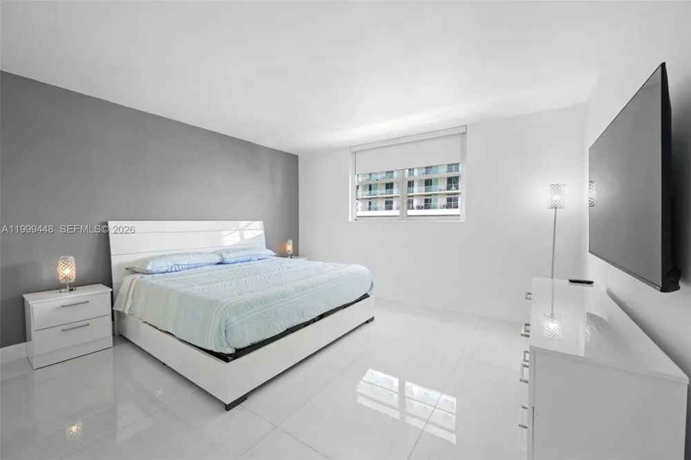 4001 S Ocean Dr #15B Hollywood, FL 33019