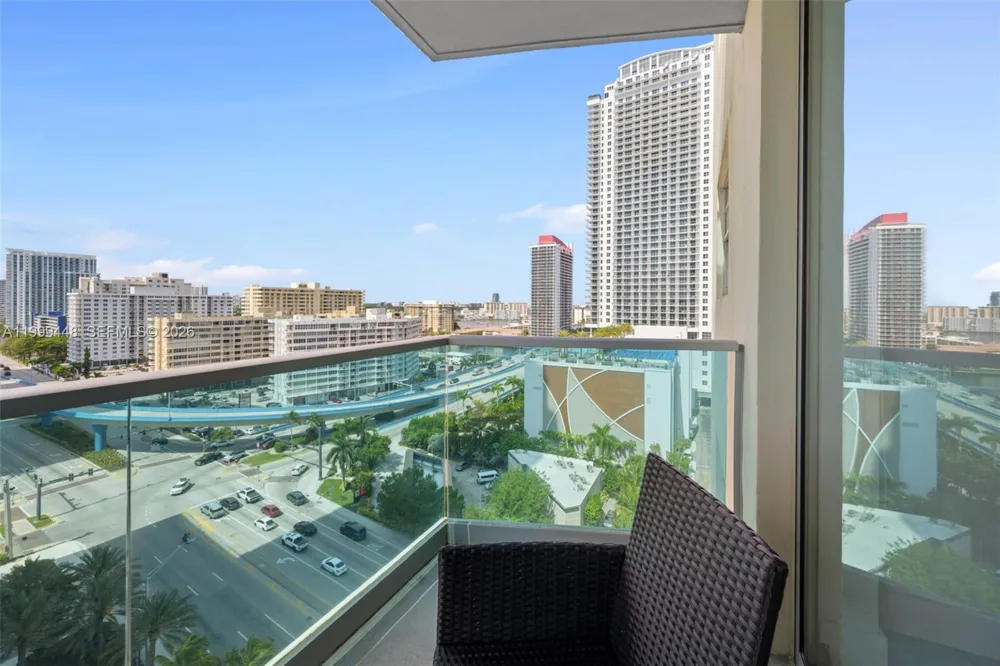 4001 S Ocean Dr #15B Hollywood, FL 33019