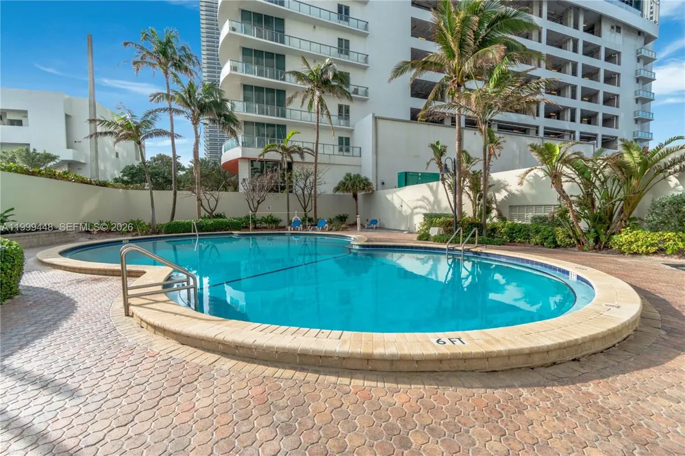4001 S Ocean Dr #15B Hollywood, FL 33019