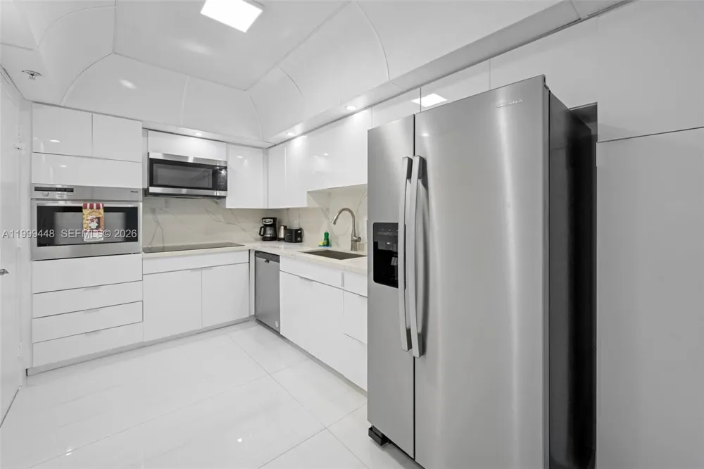 4001 S Ocean Dr #15B Hollywood, FL 33019