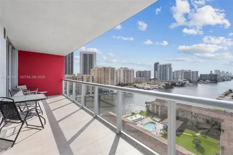 2602 E Hallandale Beach Blvd #R1207