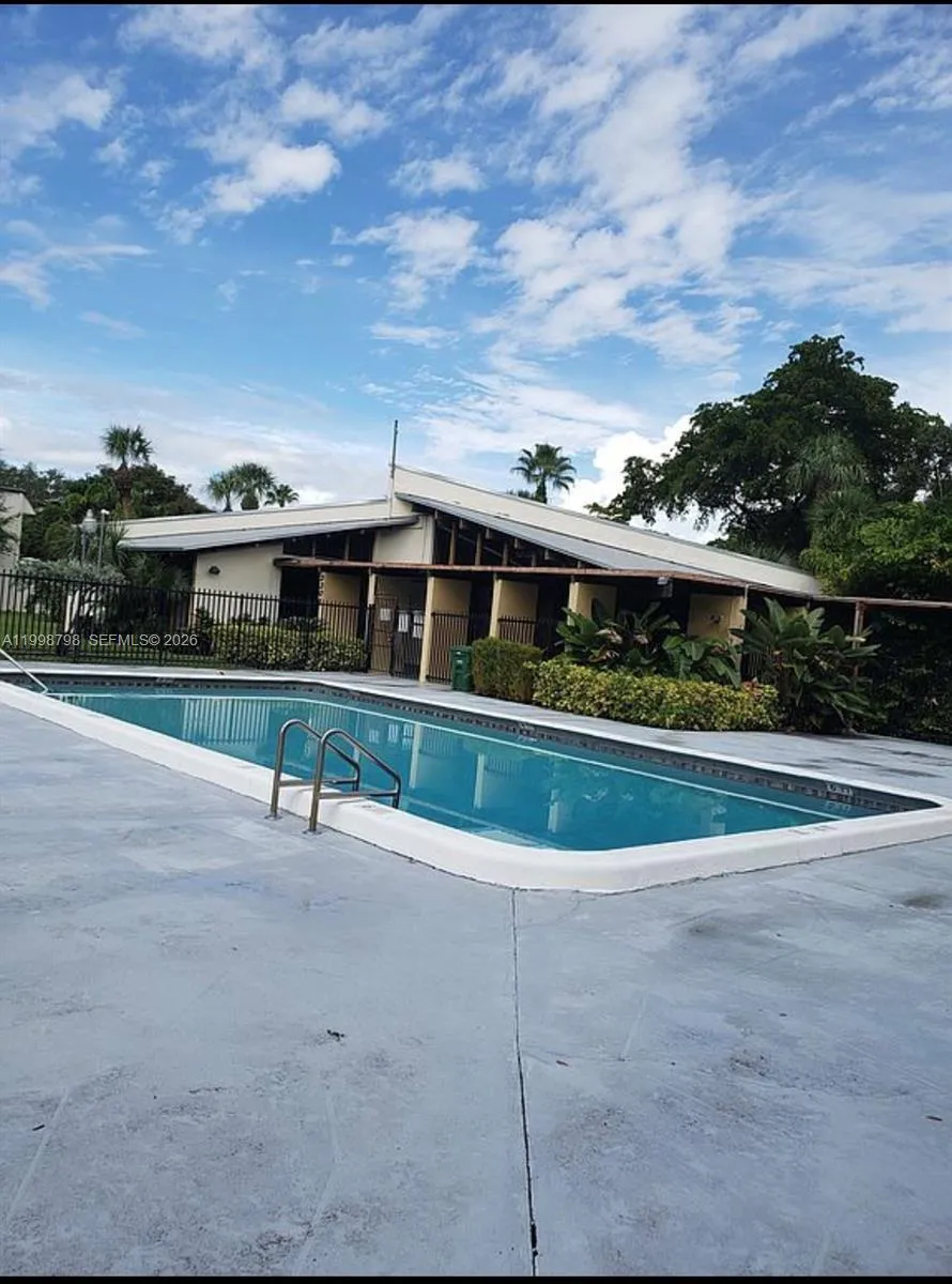 3301 Raleigh St #4A Hollywood, FL 33021