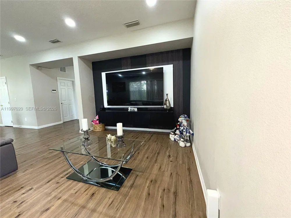233 Aldridge Ln Davenport, FL 33897