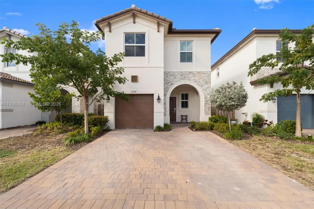 2357 NW 130th St Miami, FL 33167