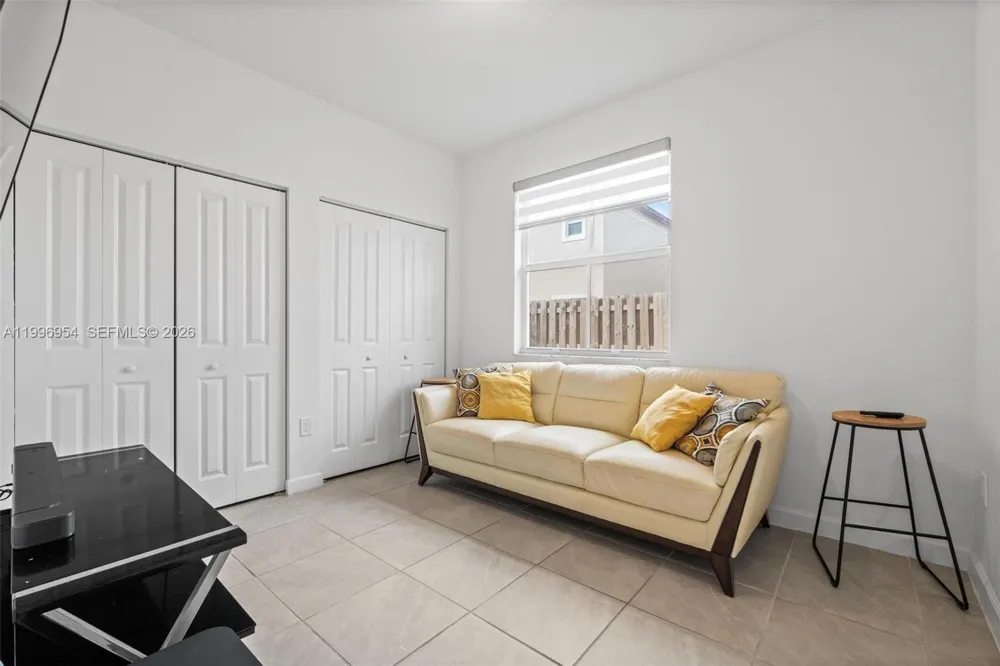 2357 NW 130th St Miami, FL 33167