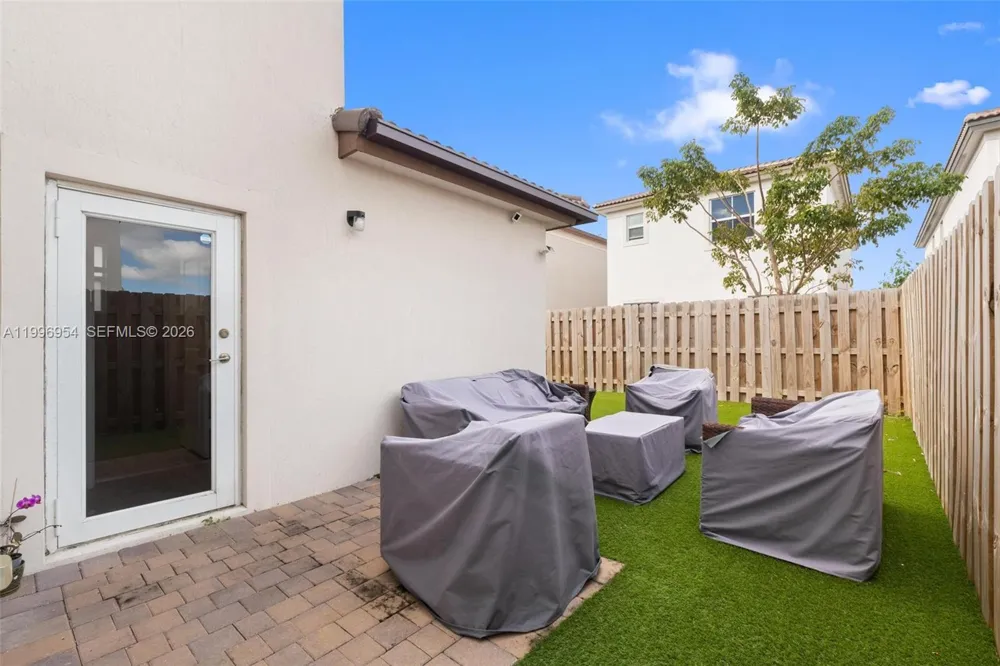 2357 NW 130th St Miami, FL 33167