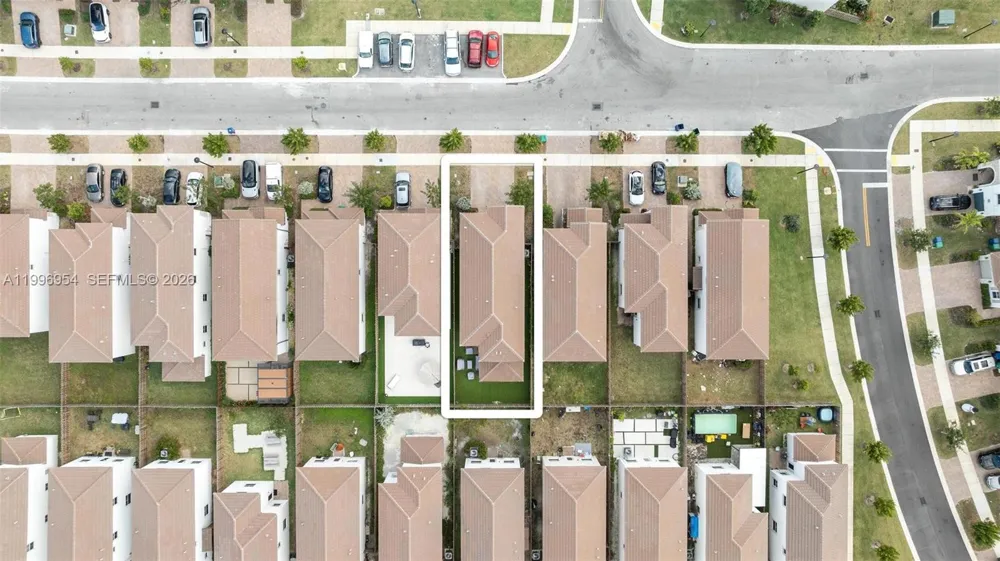 2357 NW 130th St Miami, FL 33167