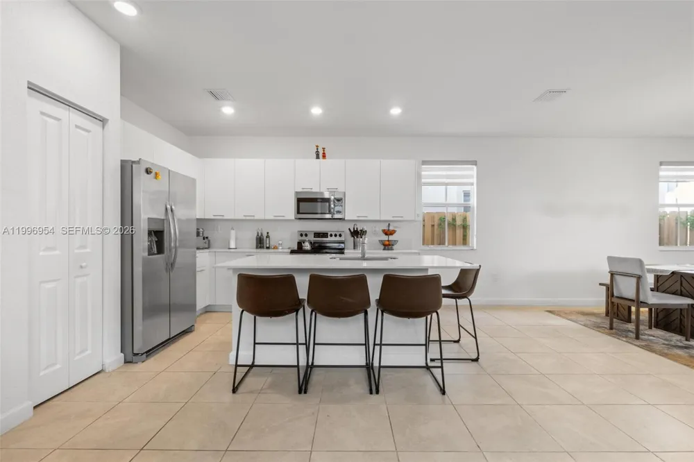 2357 NW 130th St Miami, FL 33167