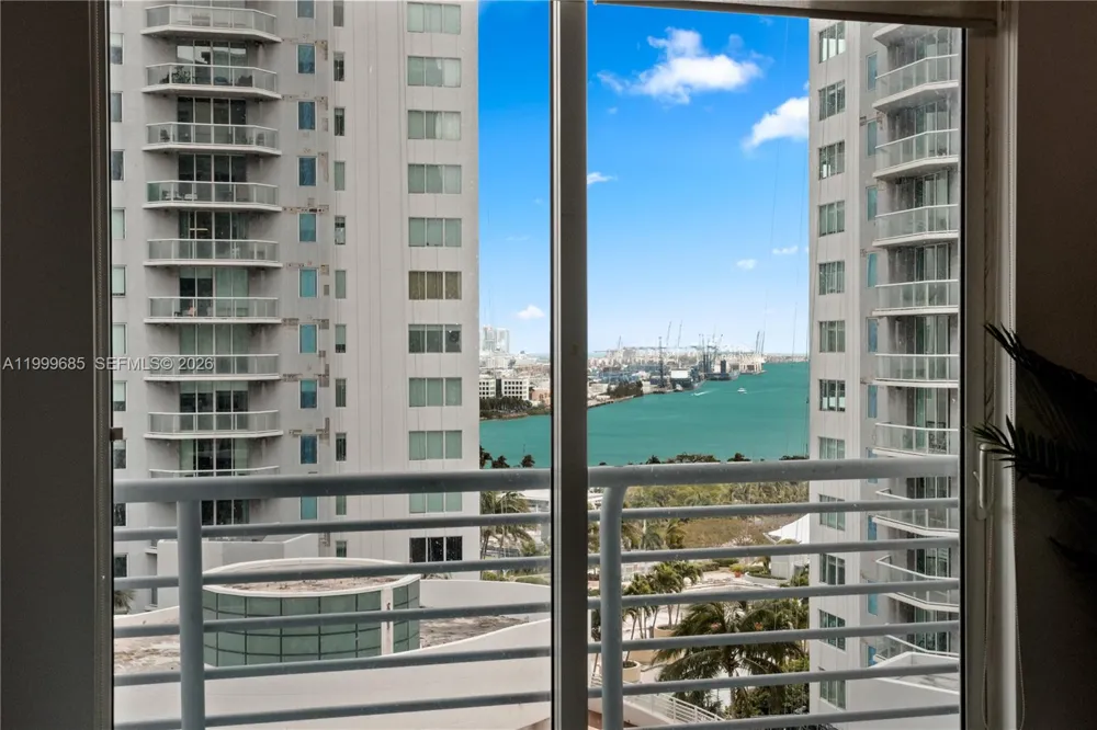 234 NE 3rd St #1704 Miami, FL 33132