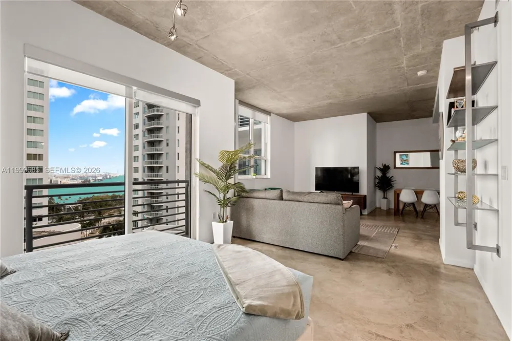 234 NE 3rd St #1704 Miami, FL 33132