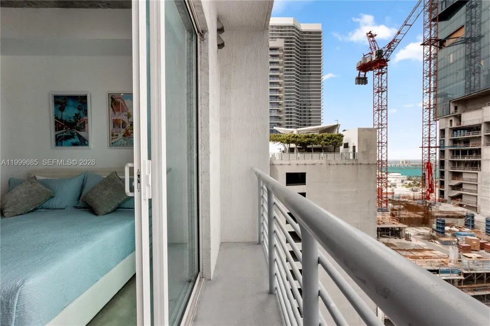 234 NE 3rd St #1704 Miami, FL 33132