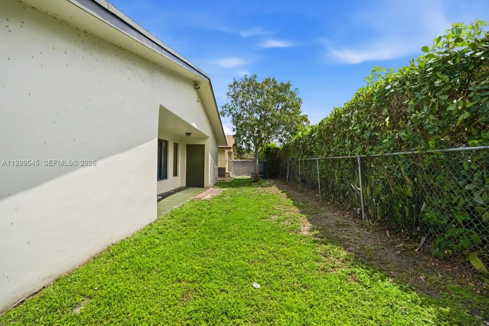 7604 SW SW 10th Ct #2 North Lauderdale, FL 33068