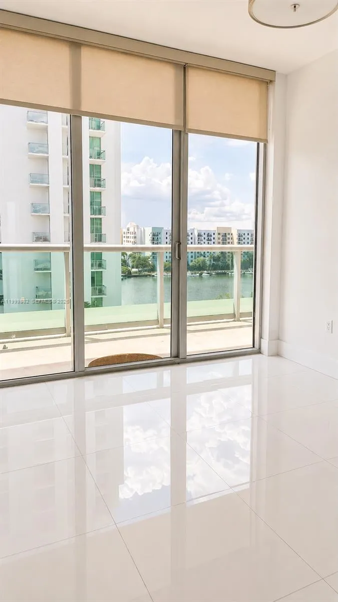 7935 East Dr #803 North Bay Village, FL 33141