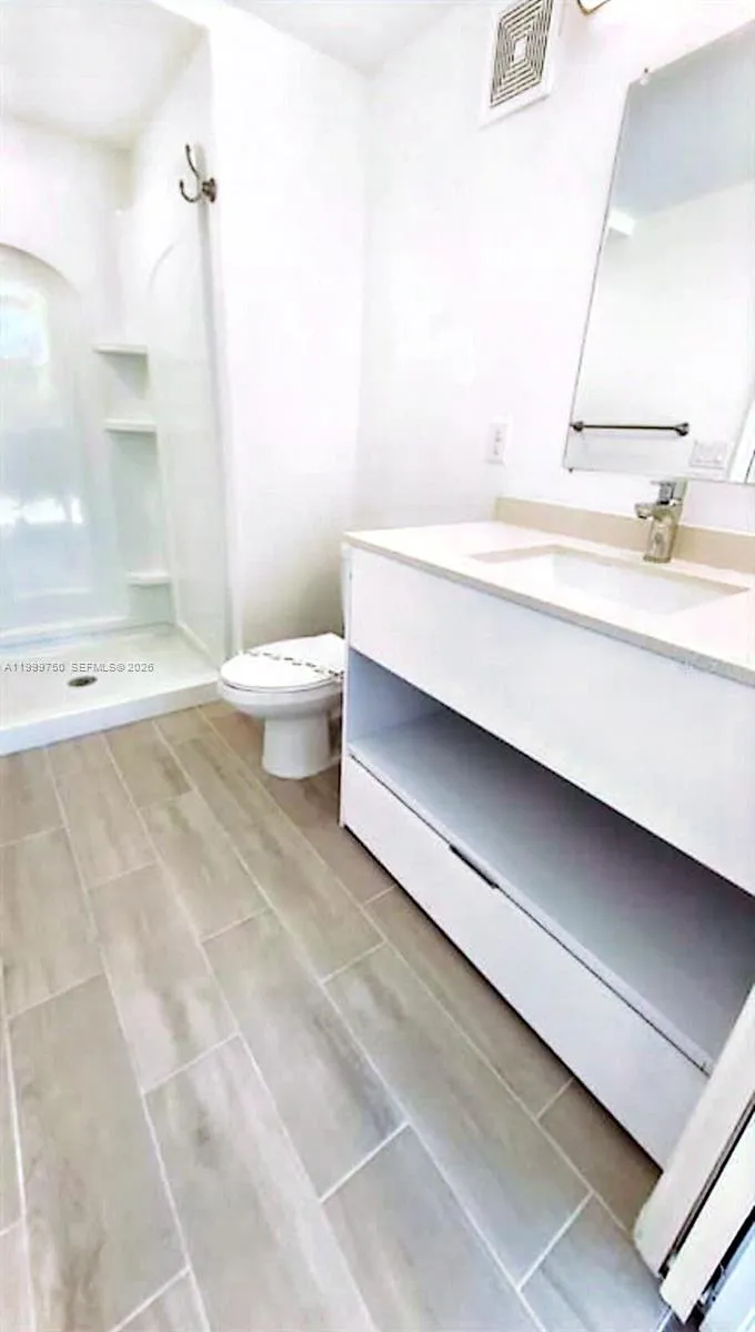 1230 southstation #205 Orlando, FL 32809