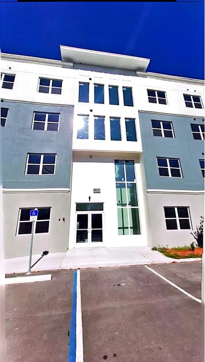 1230 southstation #205 Orlando, FL 32809