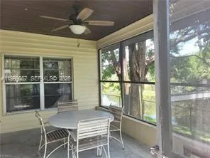 1104 Gulf St Moore Haven, FL 33471