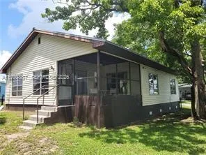 1104 Gulf St Moore Haven, FL 33471