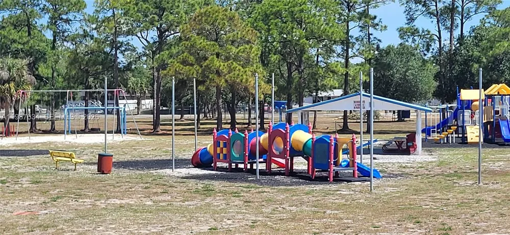 166 Pine Cone Ave Clewiston, FL 33440