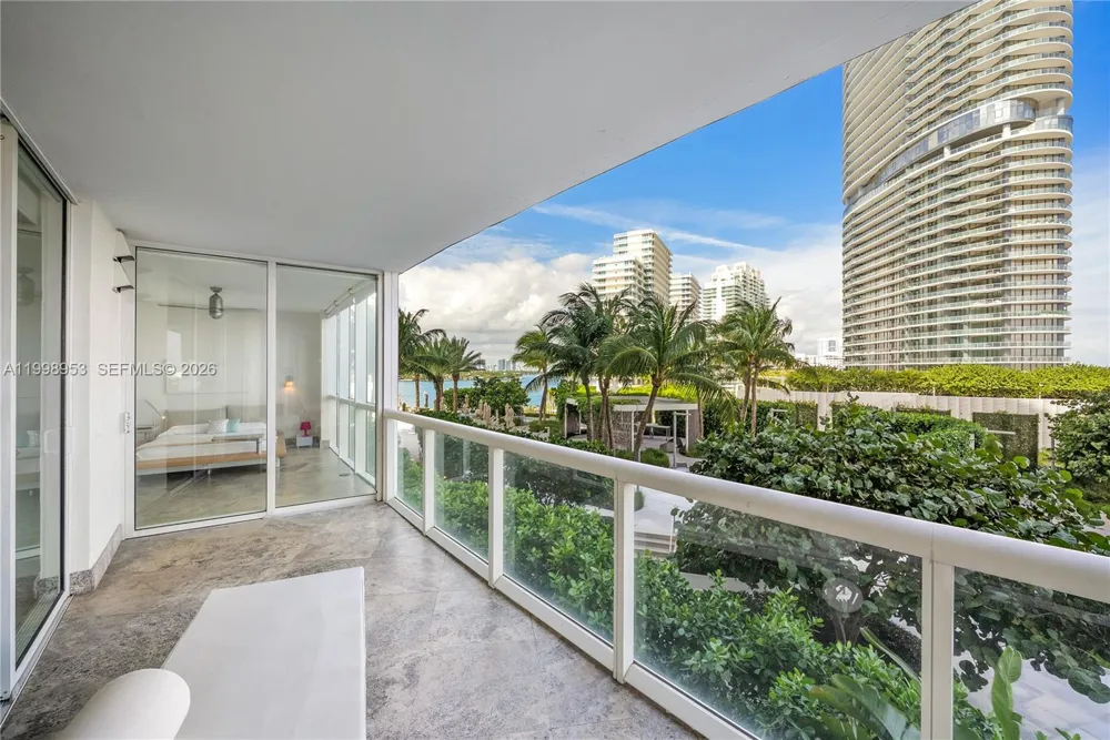 450 Alton Rd #704 Miami Beach, FL 33139