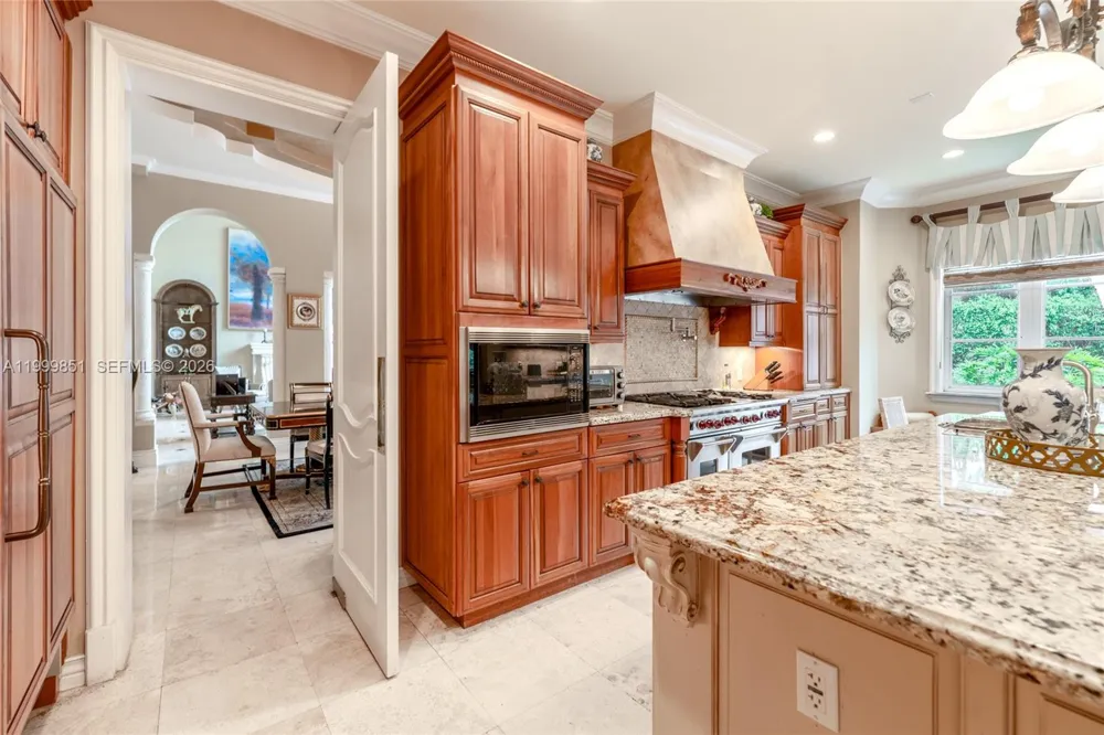 12101 Moss Ranch Rd Pinecrest, FL 33156