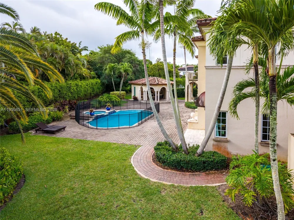 12101 Moss Ranch Rd Pinecrest, FL 33156