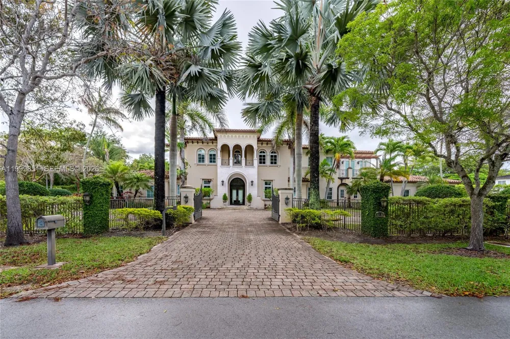 12101 Moss Ranch Rd Pinecrest, FL 33156
