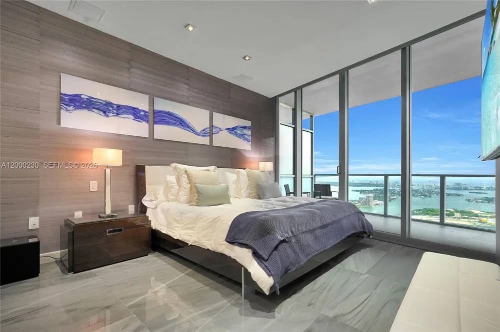 1100 Biscayne Blvd #6001 Miami, FL 33132