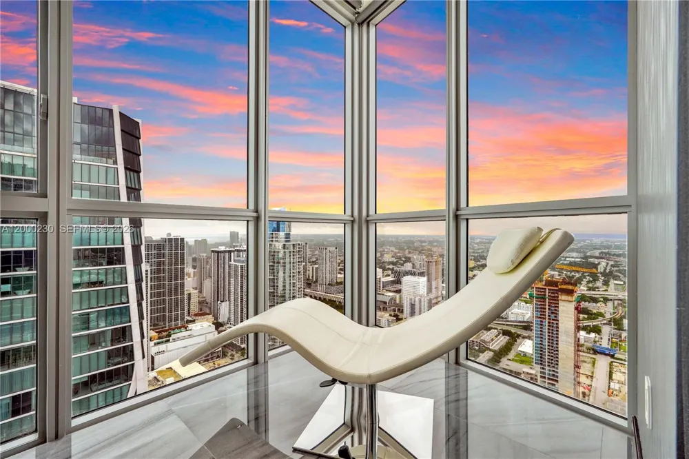 1100 Biscayne Blvd #6001 Miami, FL 33132