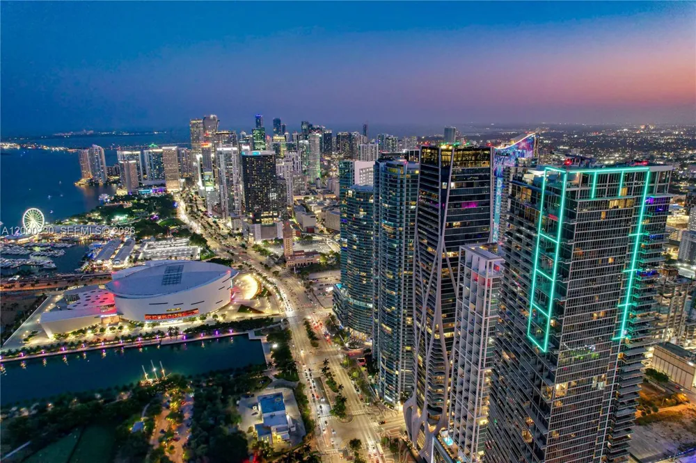 1100 Biscayne Blvd #6001 Miami, FL 33132