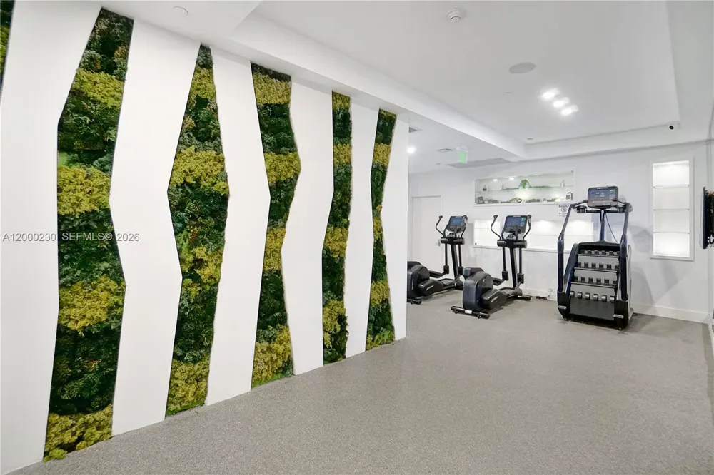 1100 Biscayne Blvd #6001 Miami, FL 33132