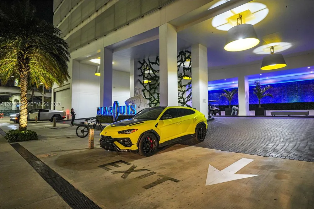 1100 Biscayne Blvd #6001 Miami, FL 33132