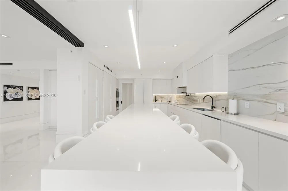9999 Collins Ave #11J Bal Harbour, FL 33154