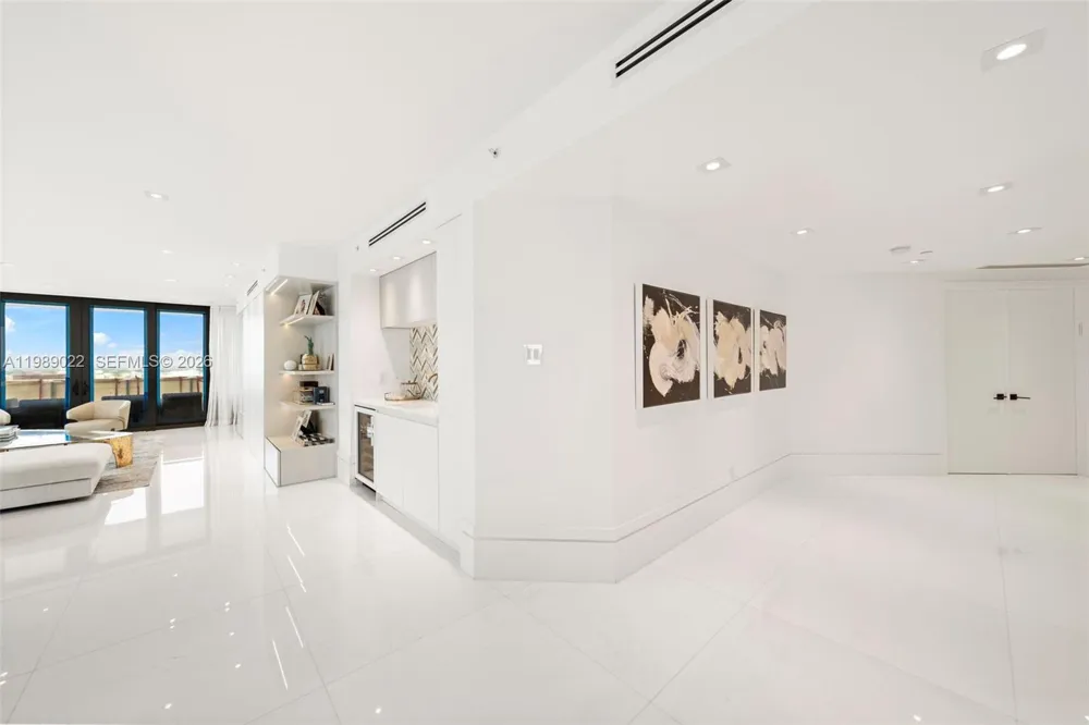 9999 Collins Ave #11J Bal Harbour, FL 33154