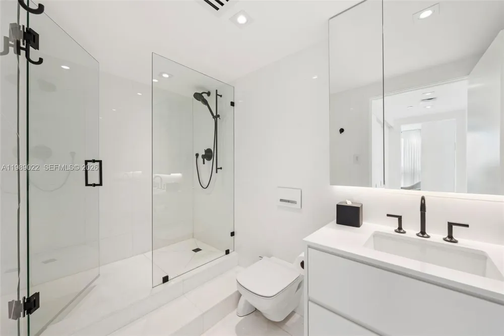 9999 Collins Ave #11J Bal Harbour, FL 33154
