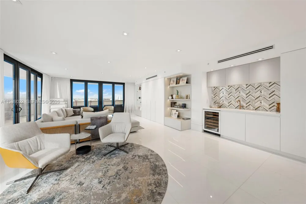 9999 Collins Ave #11J Bal Harbour, FL 33154