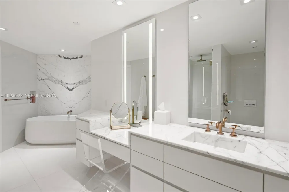 9999 Collins Ave #11J Bal Harbour, FL 33154