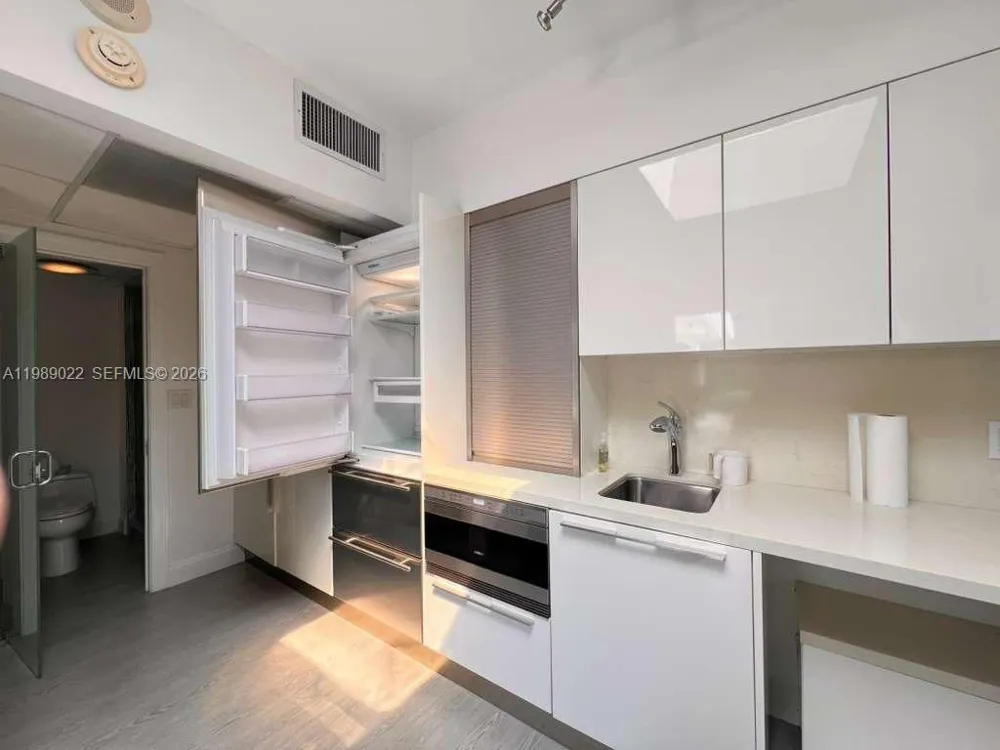 9999 Collins Ave #11J Bal Harbour, FL 33154