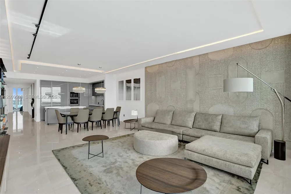 18975 COLLINS AVE #2001 Sunny Isles Beach, FL 33160