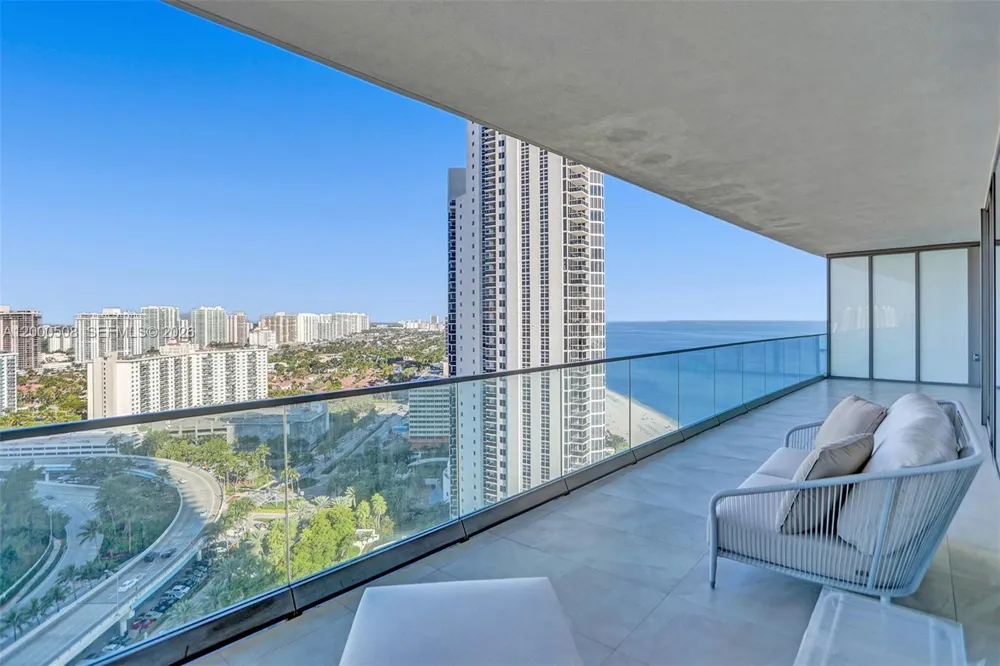 18975 COLLINS AVE #2001 Sunny Isles Beach, FL 33160