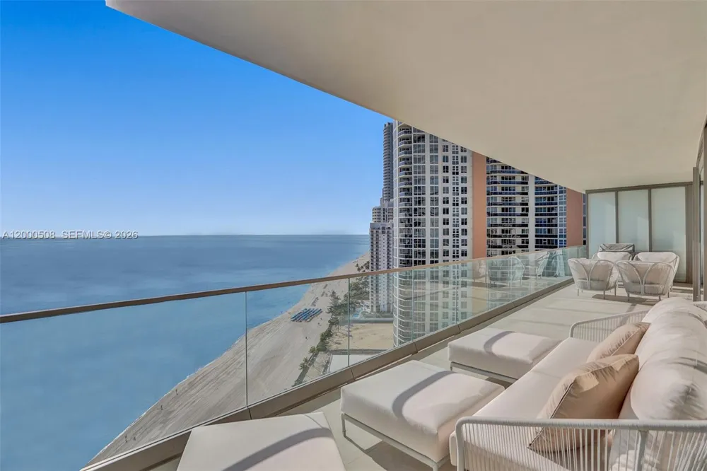 18975 COLLINS AVE #2001 Sunny Isles Beach, FL 33160