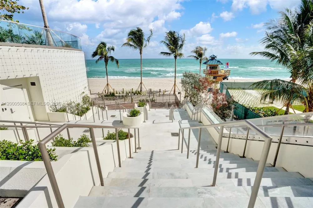 18975 COLLINS AVE #2001 Sunny Isles Beach, FL 33160