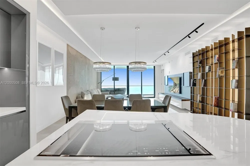 18975 COLLINS AVE #2001 Sunny Isles Beach, FL 33160