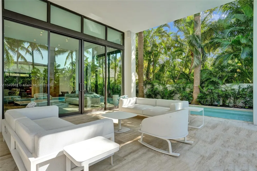 Address Not Shown Golden Beach, FL 33160