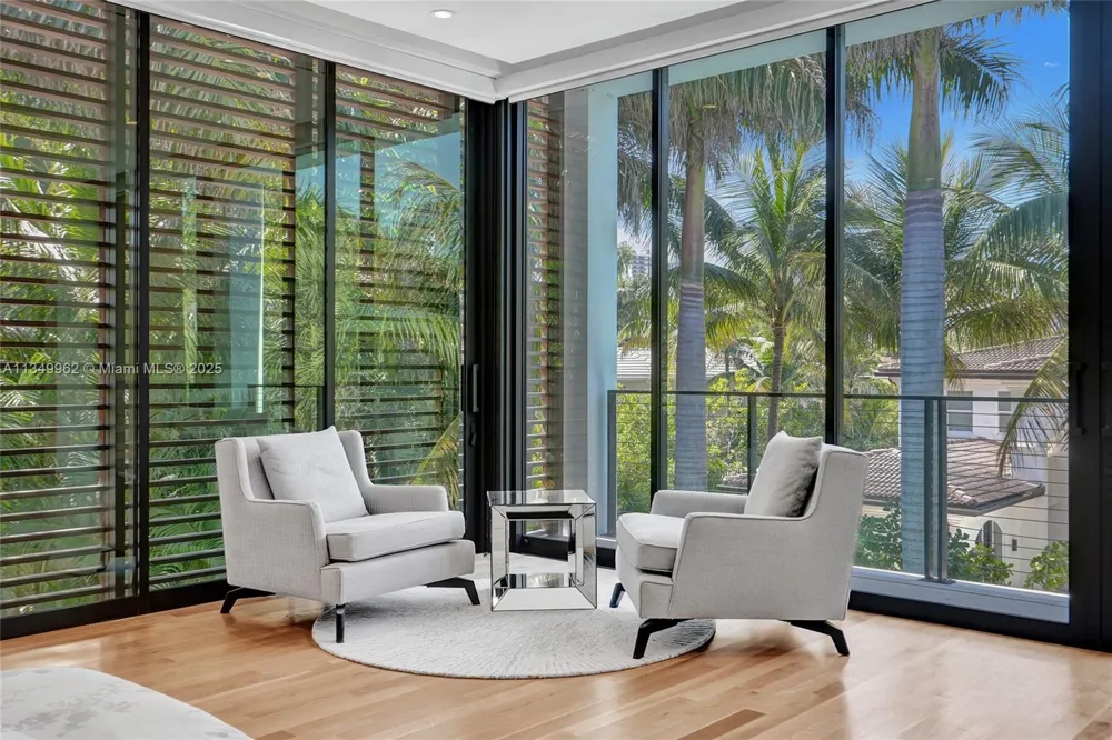 Address Not Shown Golden Beach, FL 33160