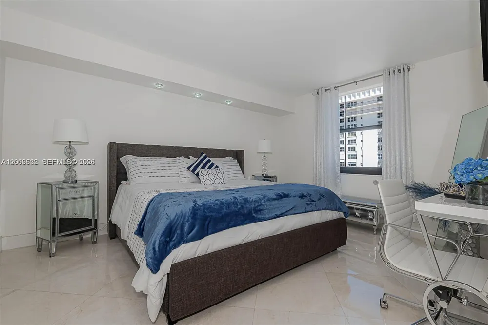 2301 S Ocean Dr #2003 Hollywood, FL 33019