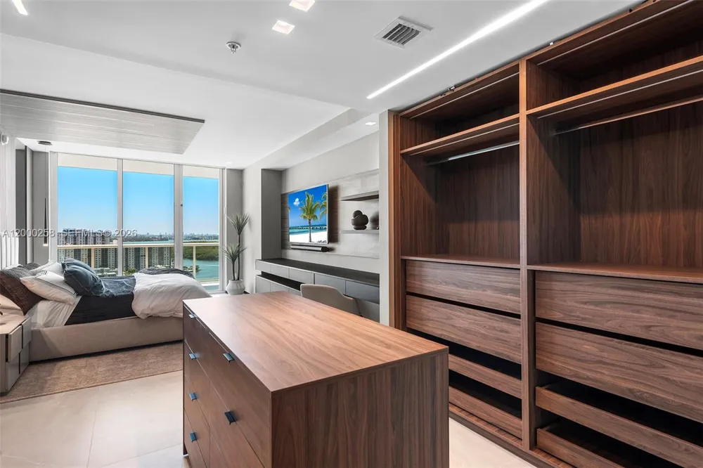 Address Not Shown Sunny Isles Beach, FL 33160